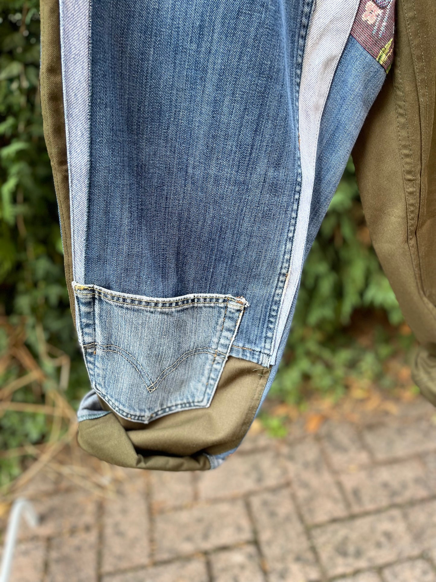 Pantalone dea