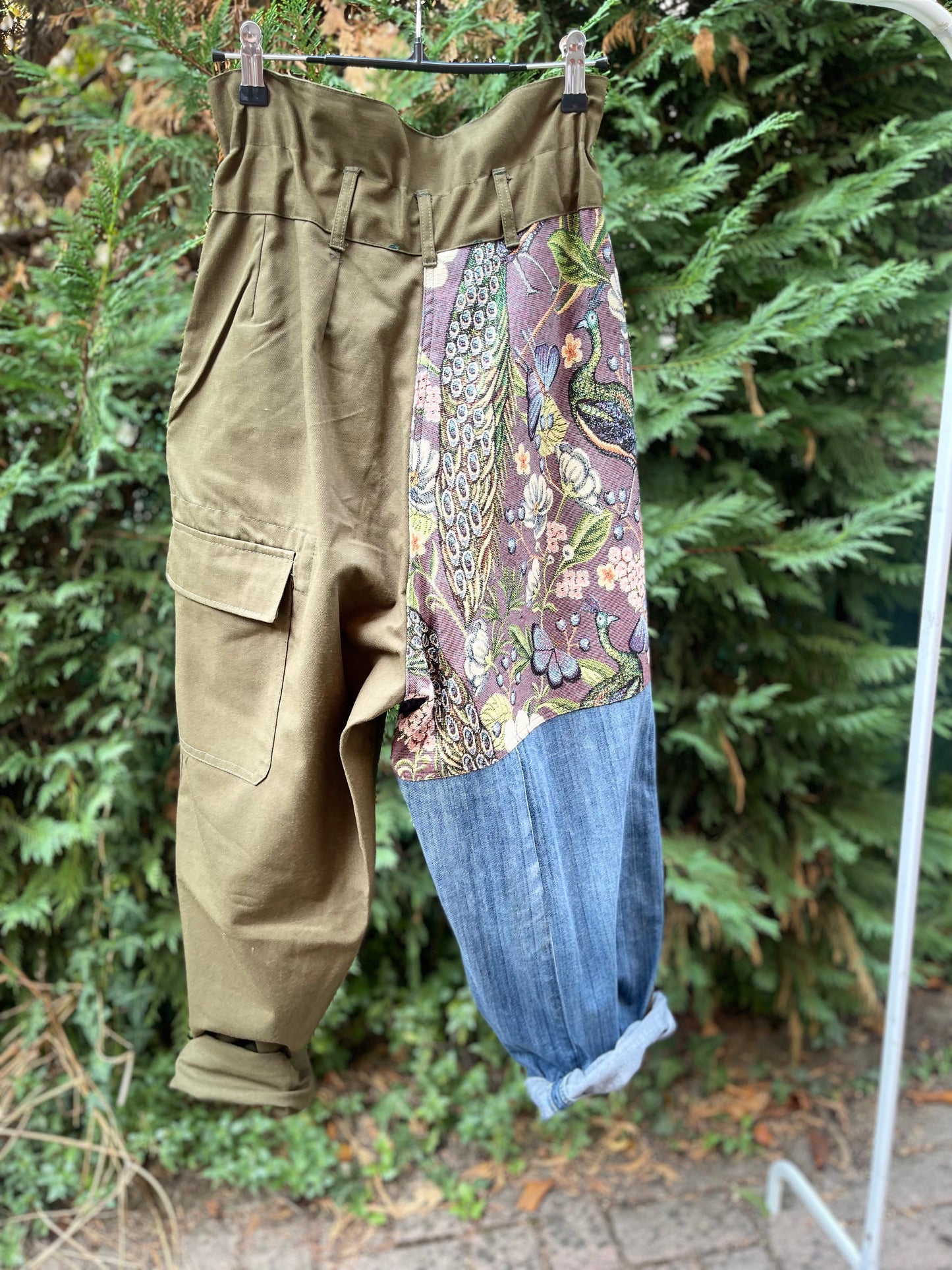 Pantalone dea