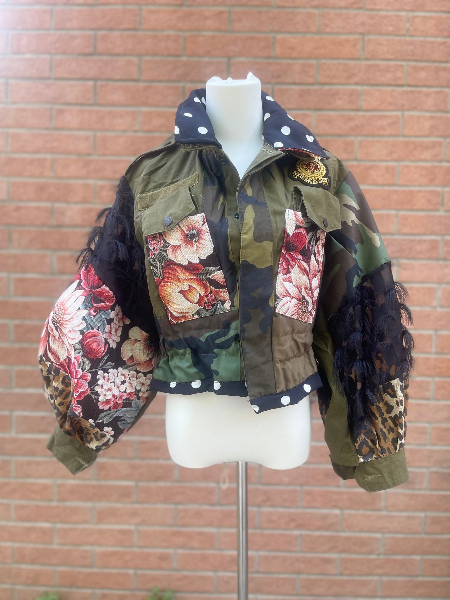 Bomber titilla