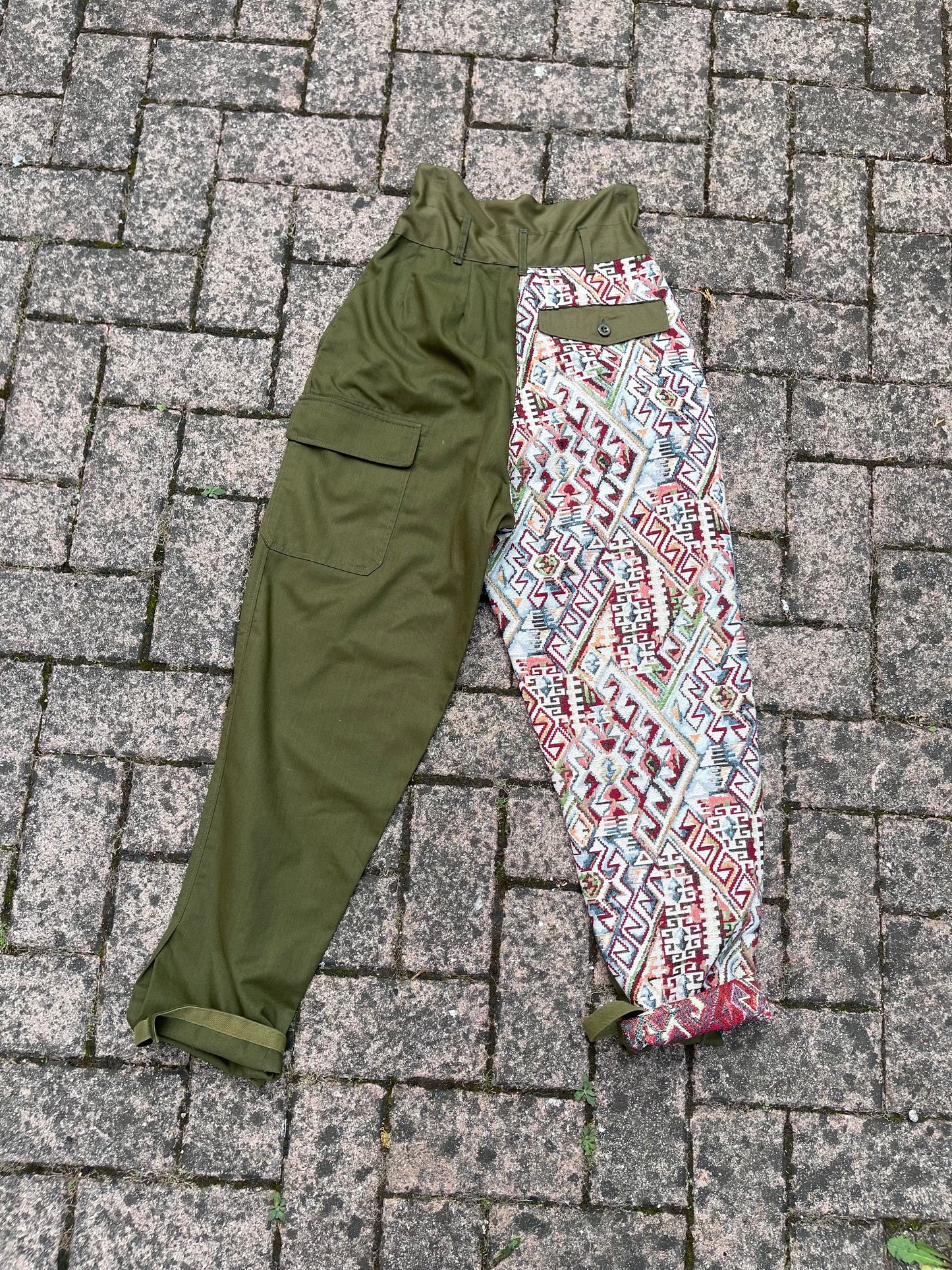 Pantalone tribal
