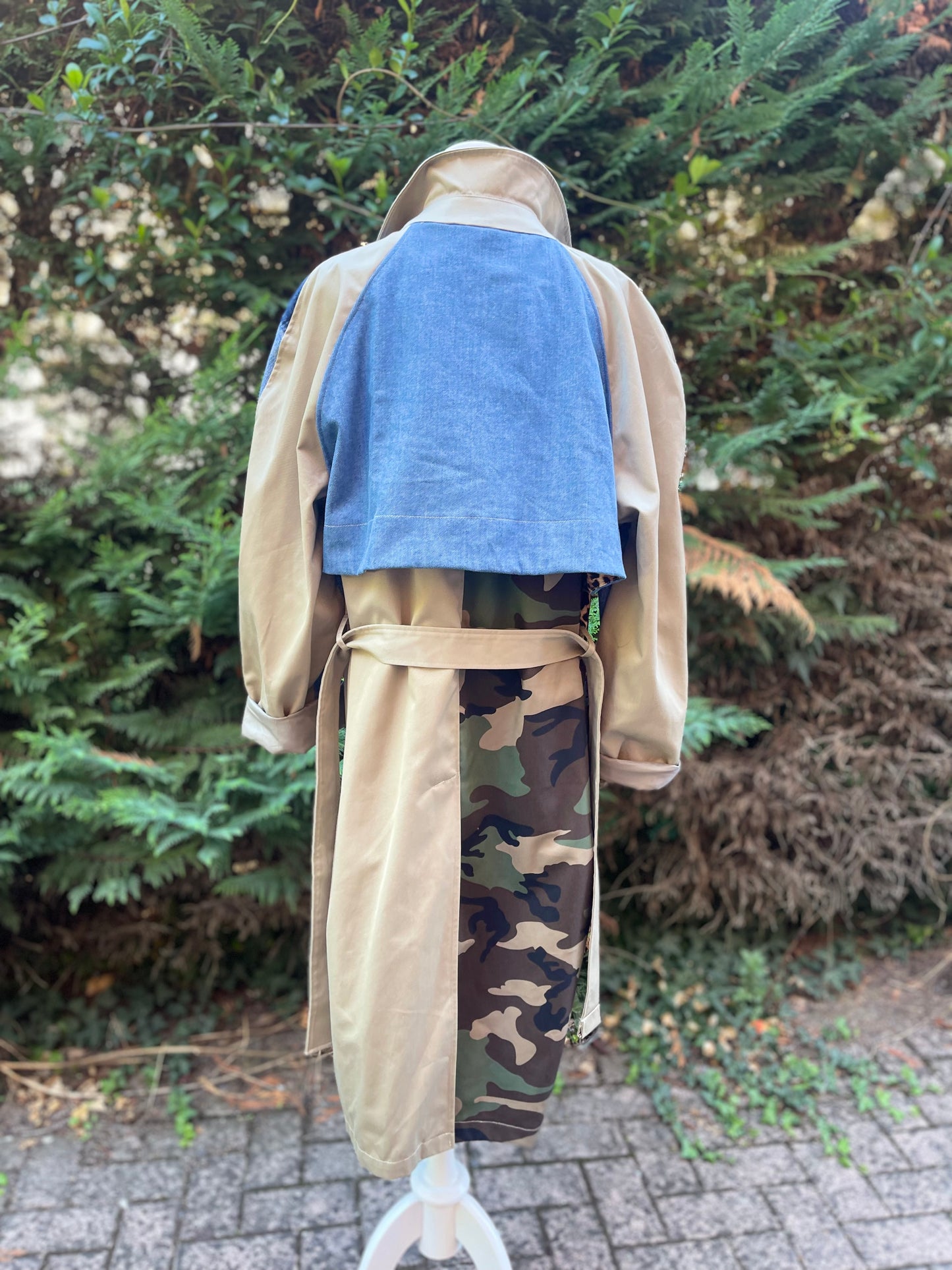 Trench Medea