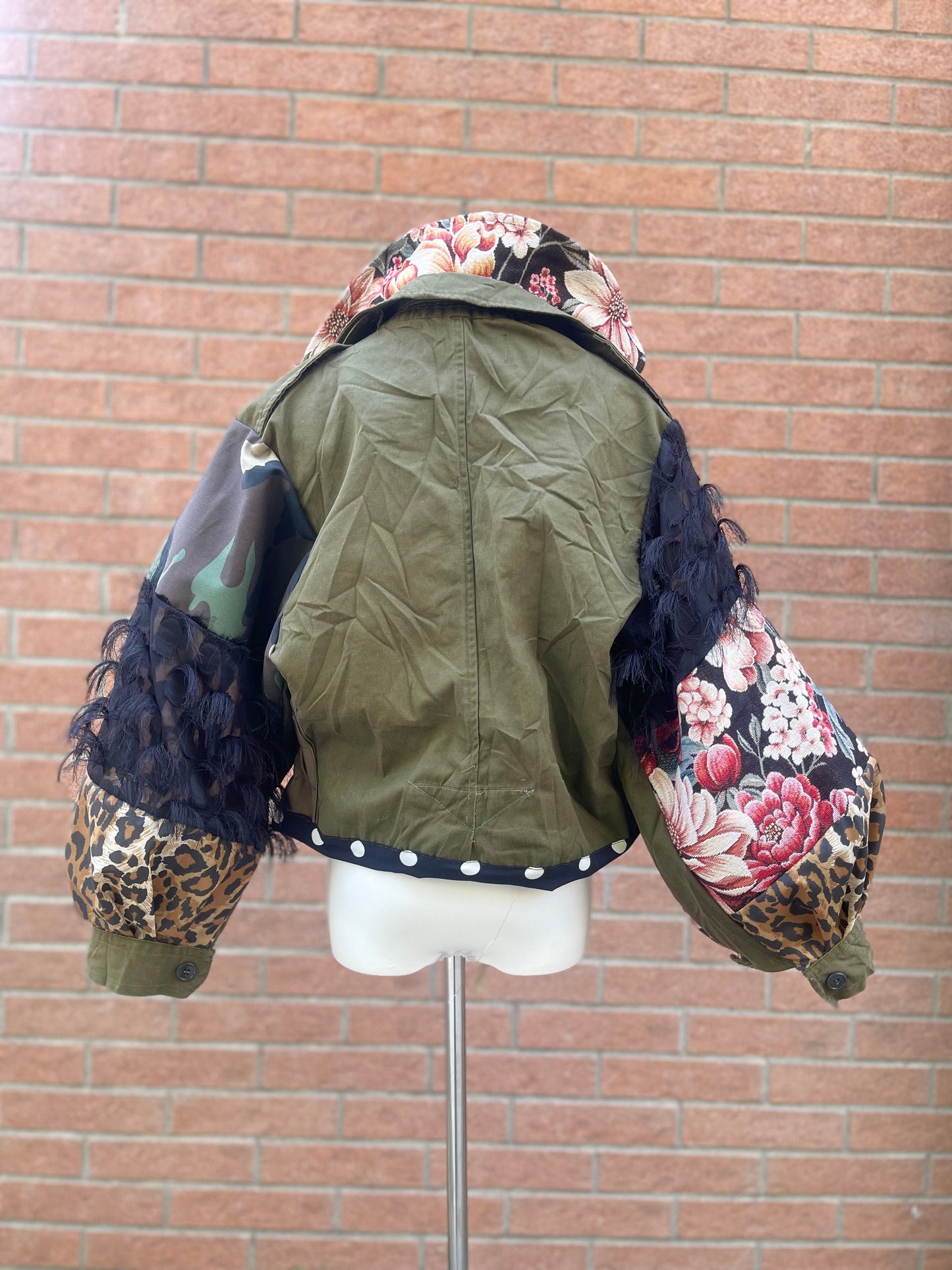 Bomber titilla