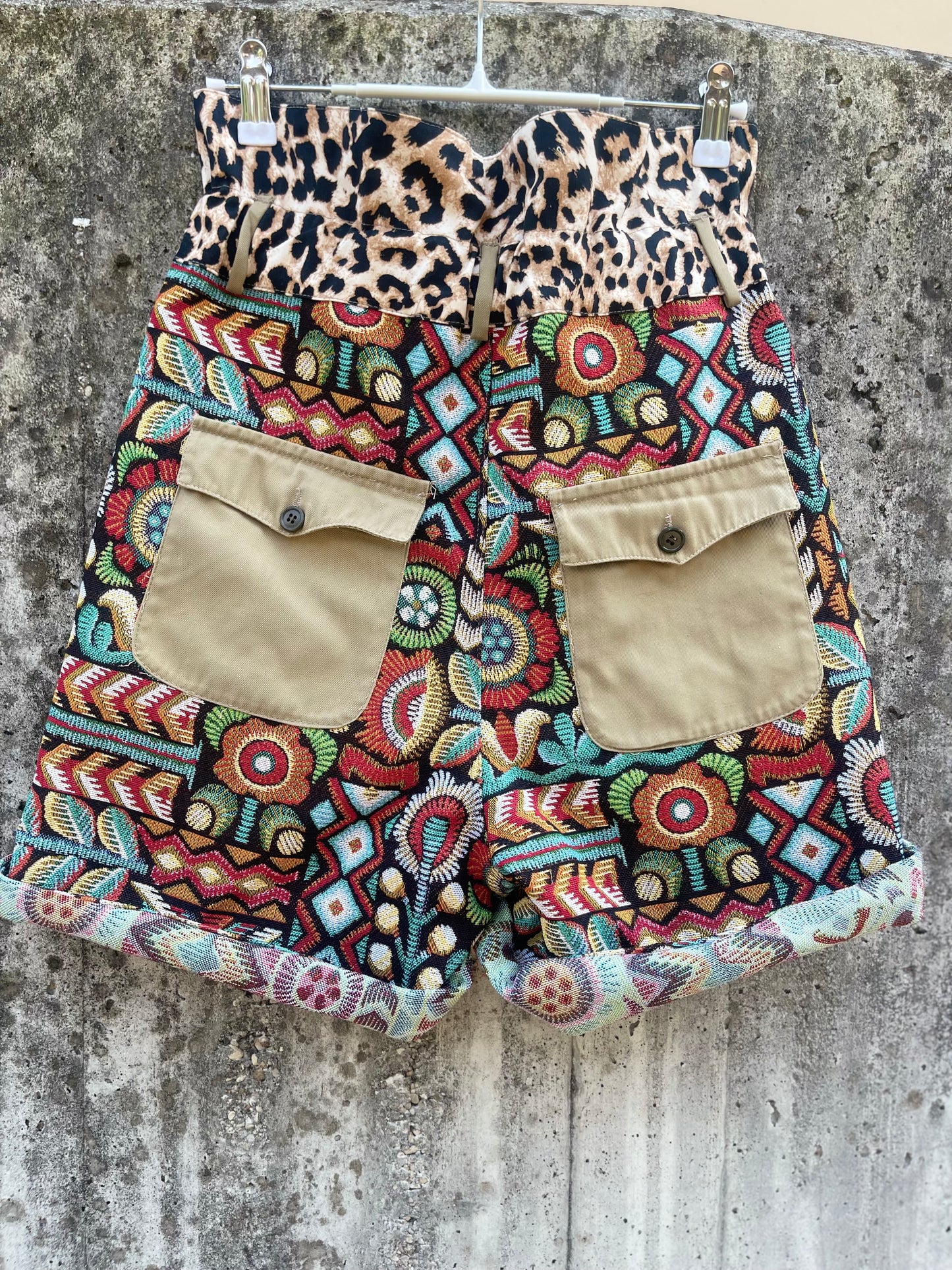 Short kilim