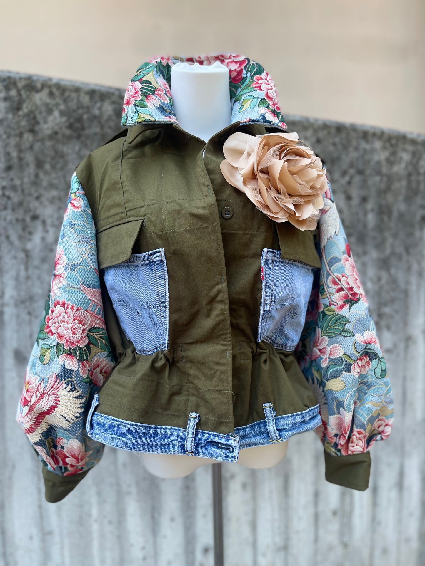 Bomber Afrodite