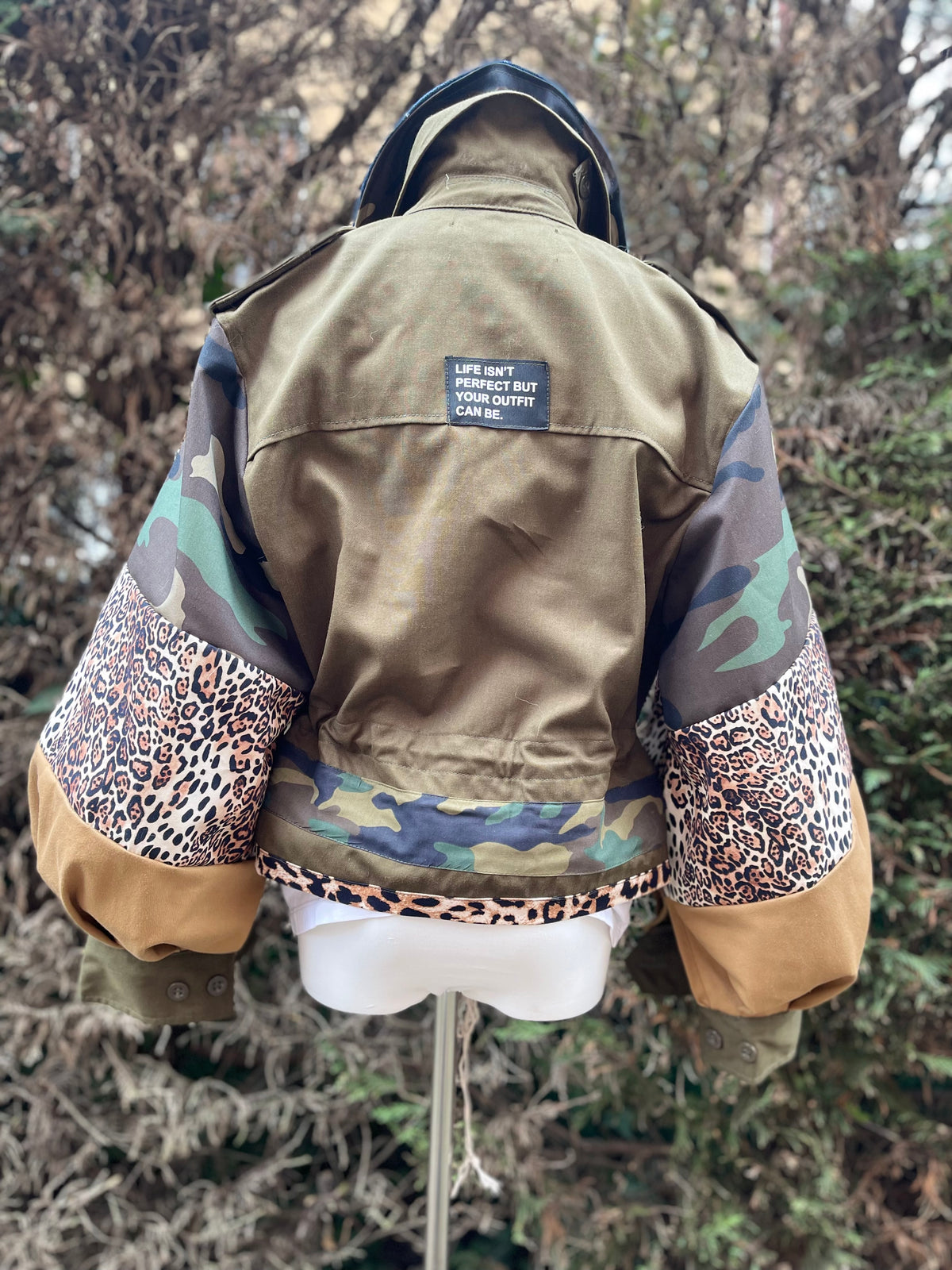 Savana Bomber