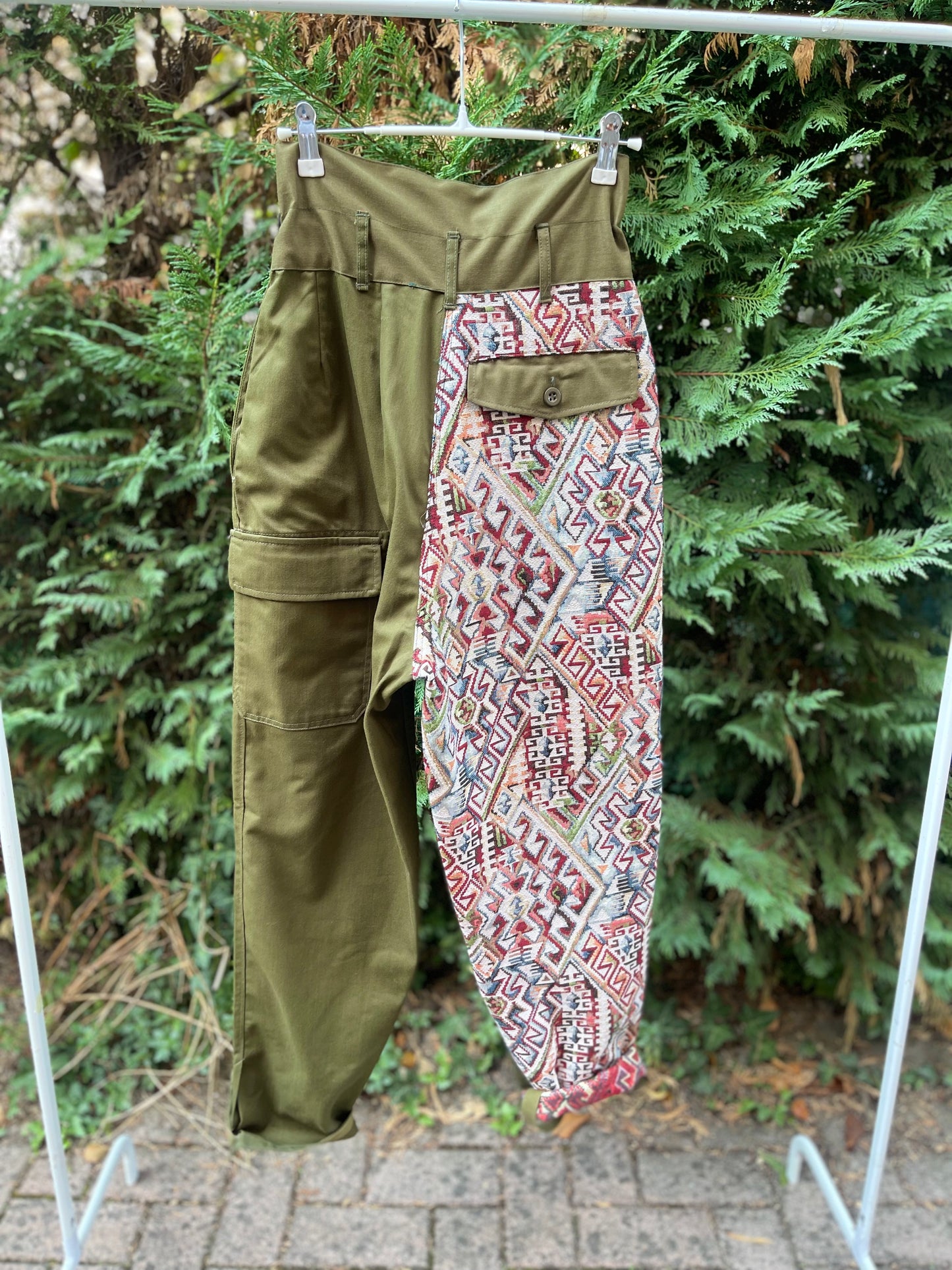 Pantalone tribal